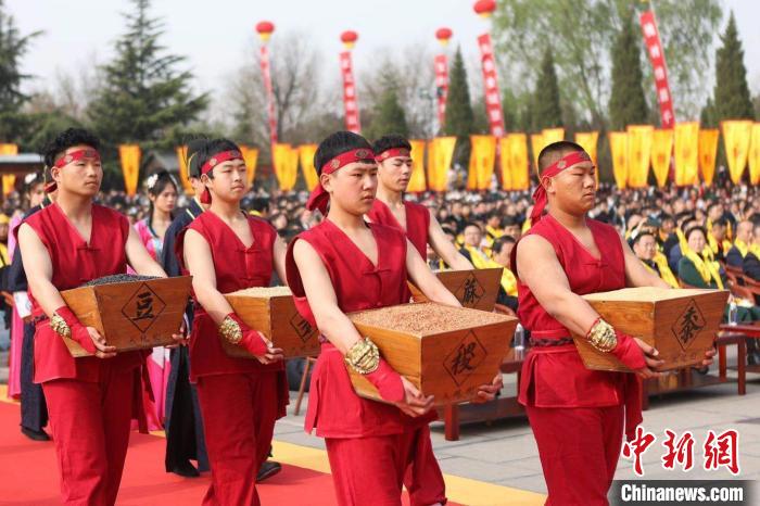 山西洪洞舉辦第31屆大槐樹尋根祭祖大典傳承祭祖習(xí)俗守望鄉(xiāng)愁