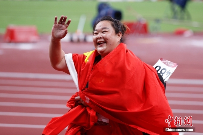 王崢奪東京奧運會女子鏈球銀牌