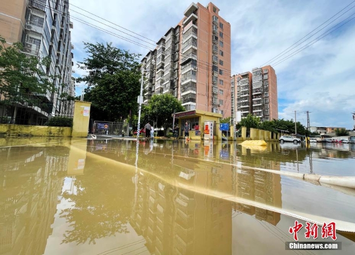 超強(qiáng)降水致福建多地積水內(nèi)澇 近9萬(wàn)人次轉(zhuǎn)移