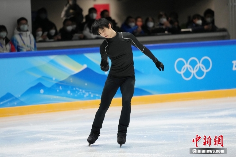 日本花滑名將羽生結(jié)弦亮相首都體育館