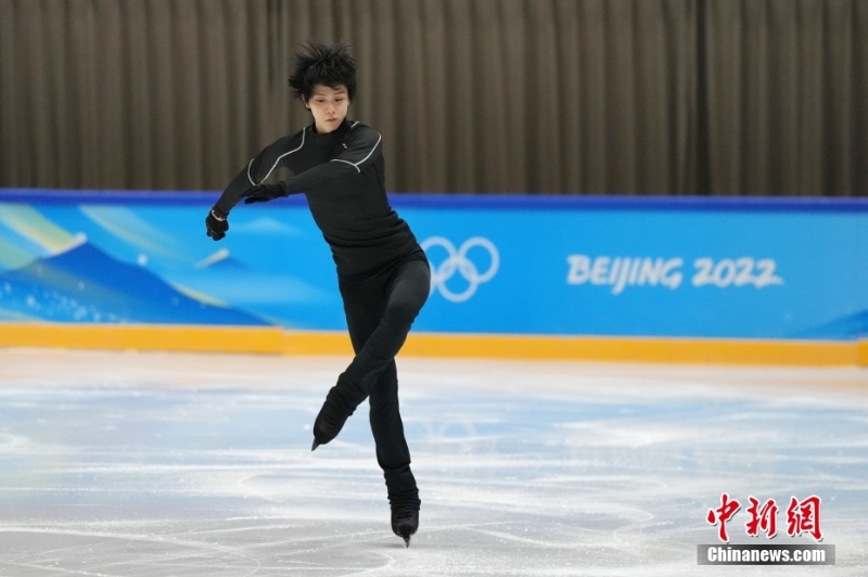 日本花滑名將羽生結(jié)弦亮相首都體育館