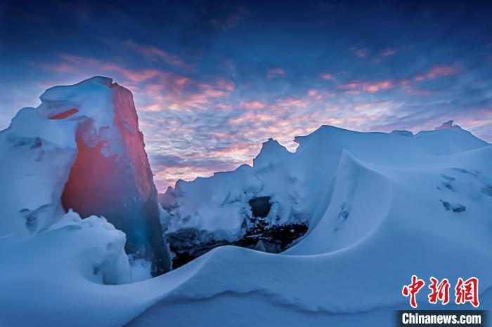 興凱湖的雪景。　宋傳軍 攝