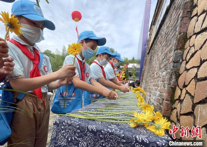 全國文化和自然遺產(chǎn)日景德鎮(zhèn)祭祀窯神復燒古窯