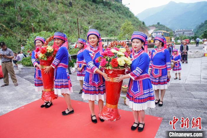 廣西布努瑤祭祀始祖密洛陀樂舞祈福展示民族風情