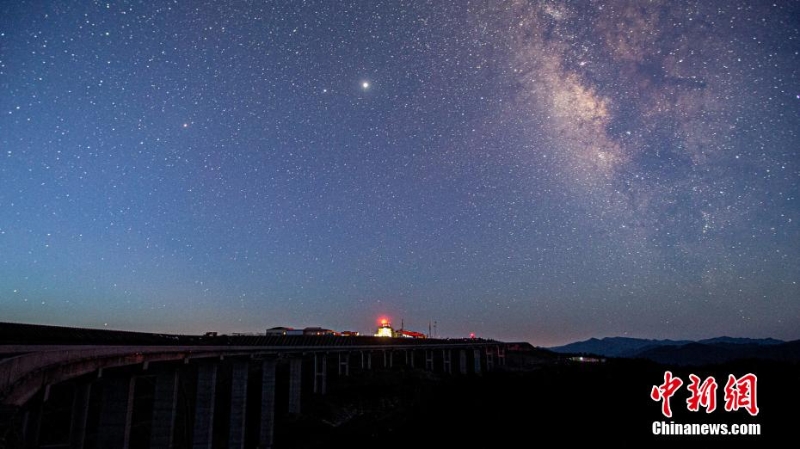 神農(nóng)架星空璀璨美輪美奐