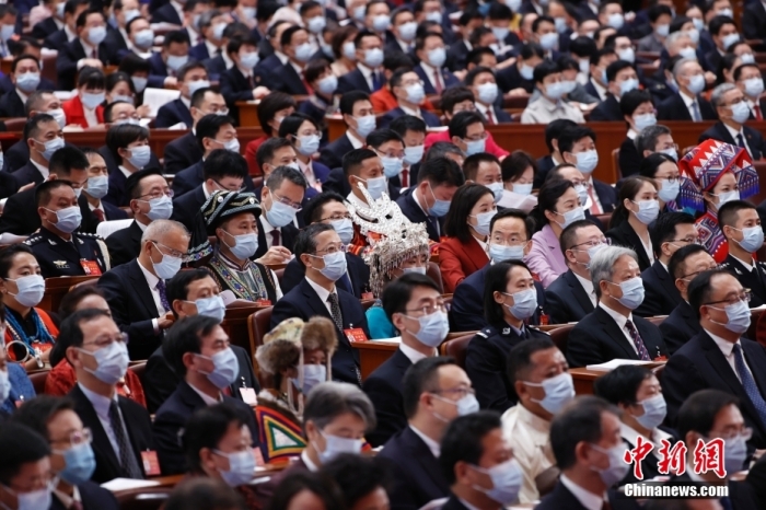 10月16日，中國(guó)共產(chǎn)黨第二十次全國(guó)代表大會(huì)在北京人民大會(huì)堂隆重開(kāi)幕。 <a target='_blank' href='/'>中新社</a>記者 盛佳鵬 攝