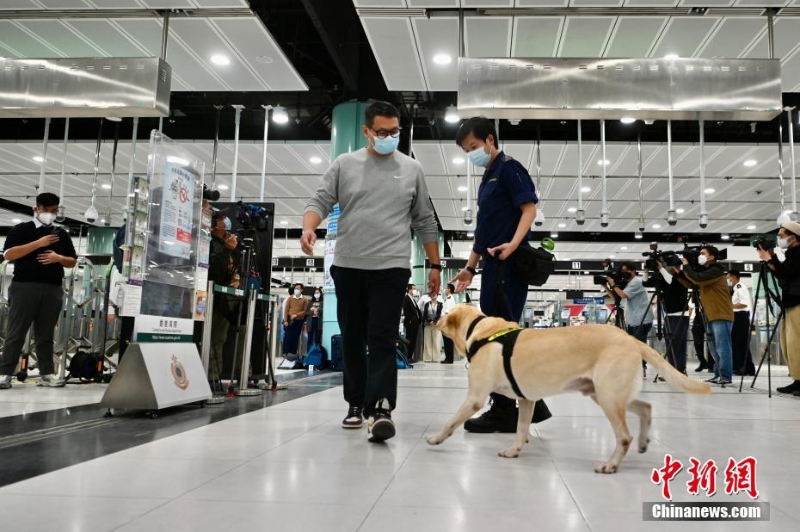 香港海關(guān)、港鐵做好準(zhǔn)備迎接“通關(guān)”