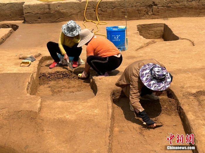 探訪裴李崗遺址考古發(fā)掘現(xiàn)場