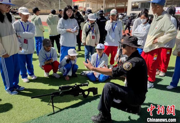 西藏開展青少年禁毒實踐教育體驗進校園活動