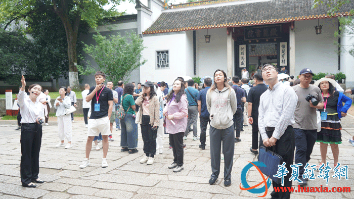 兩岸媒體人參訪岳麓書(shū)院。（攝影：虞鷹）