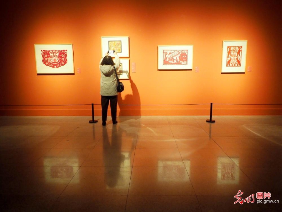 “紙上天裁——中國美術(shù)館藏剪紙藝術(shù)展”在京舉辦