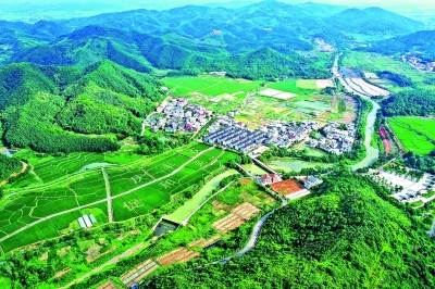 以文塑旅繪新景 且懷詩(shī)意赴遠(yuǎn)方——湖南推進(jìn)文化和旅游深度融合發(fā)展