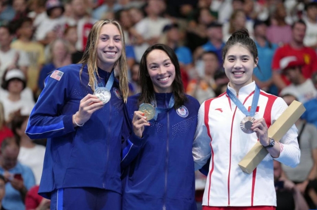 女子100米蝶泳決賽 中國選手張雨霏摘銅