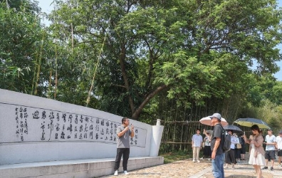 采訪團一行參觀大余縣陽明心園